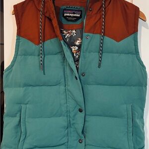 Patagonia Women's Two-Tone Puffer Vest